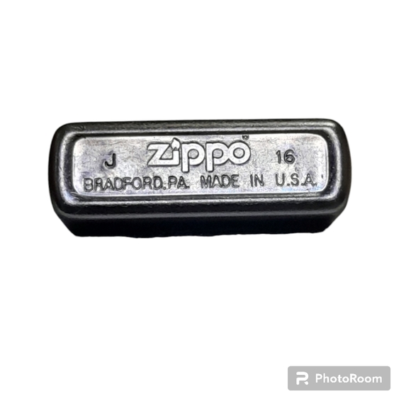 Zippo Regular Street Chrome Lighter, Factory Sealed. - Picture 2 of 6